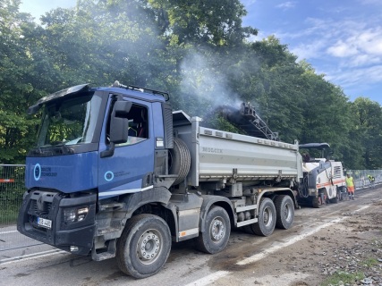 Renault sklápěč 8x4 2020